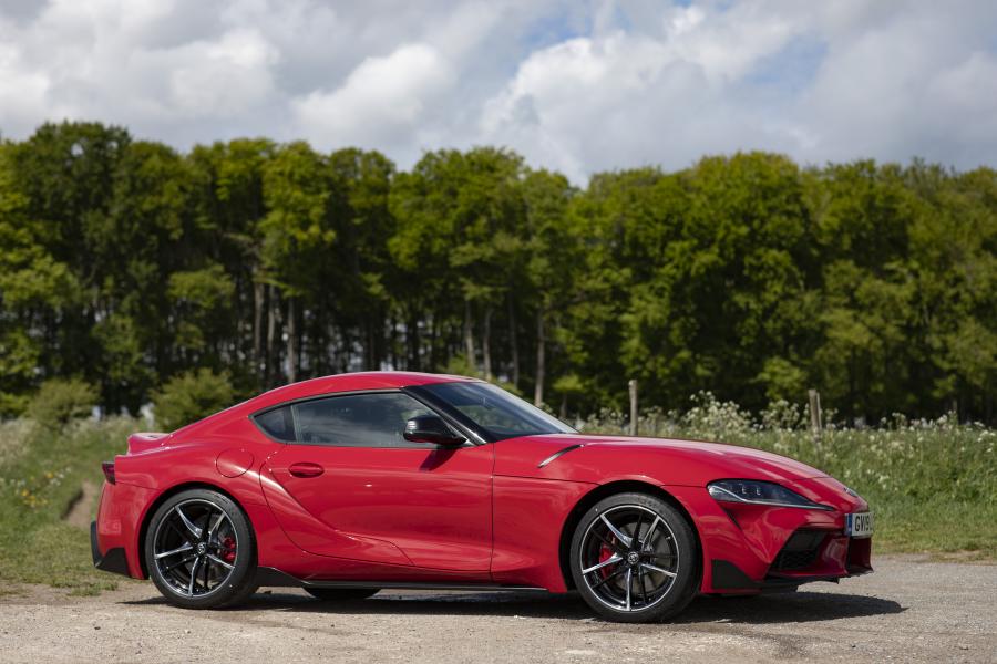  Toyota GR Supra (A90) 2019 года  (UK) (фото 41 из 91)